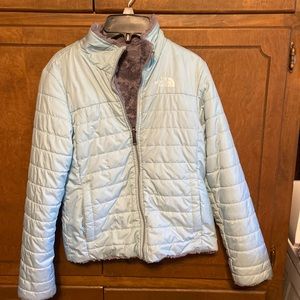 Free USA shipping. Girls North Face Coat. It’s reversible 2 coats in 1.no flaws